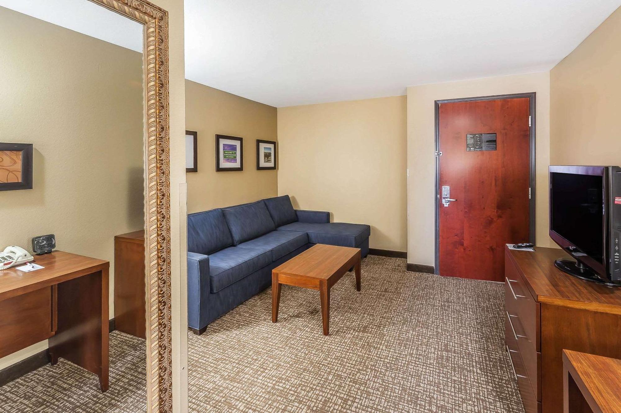 Comfort Suites Yukon - Sw Oklahoma City Exterior foto